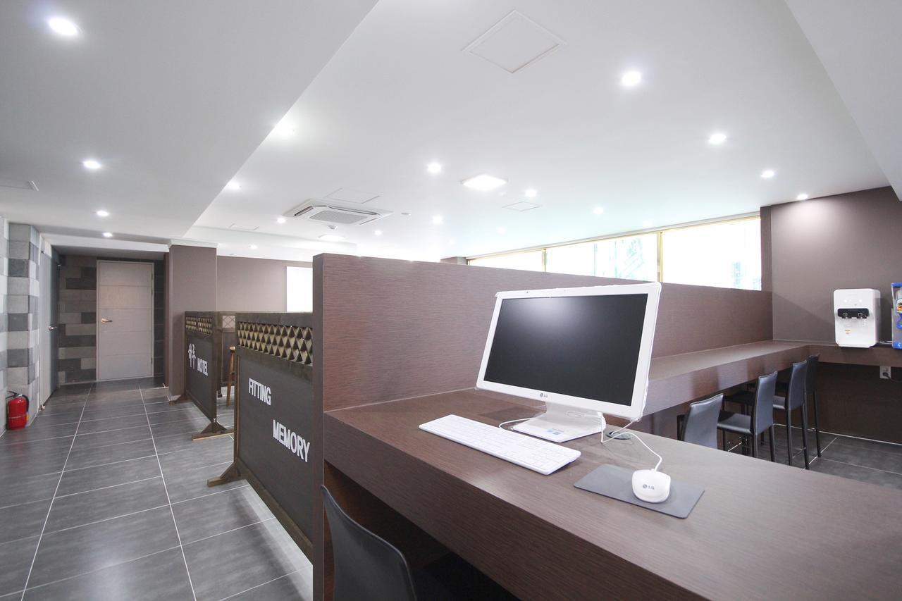 Haru Hotel Gimhae Екстер'єр фото