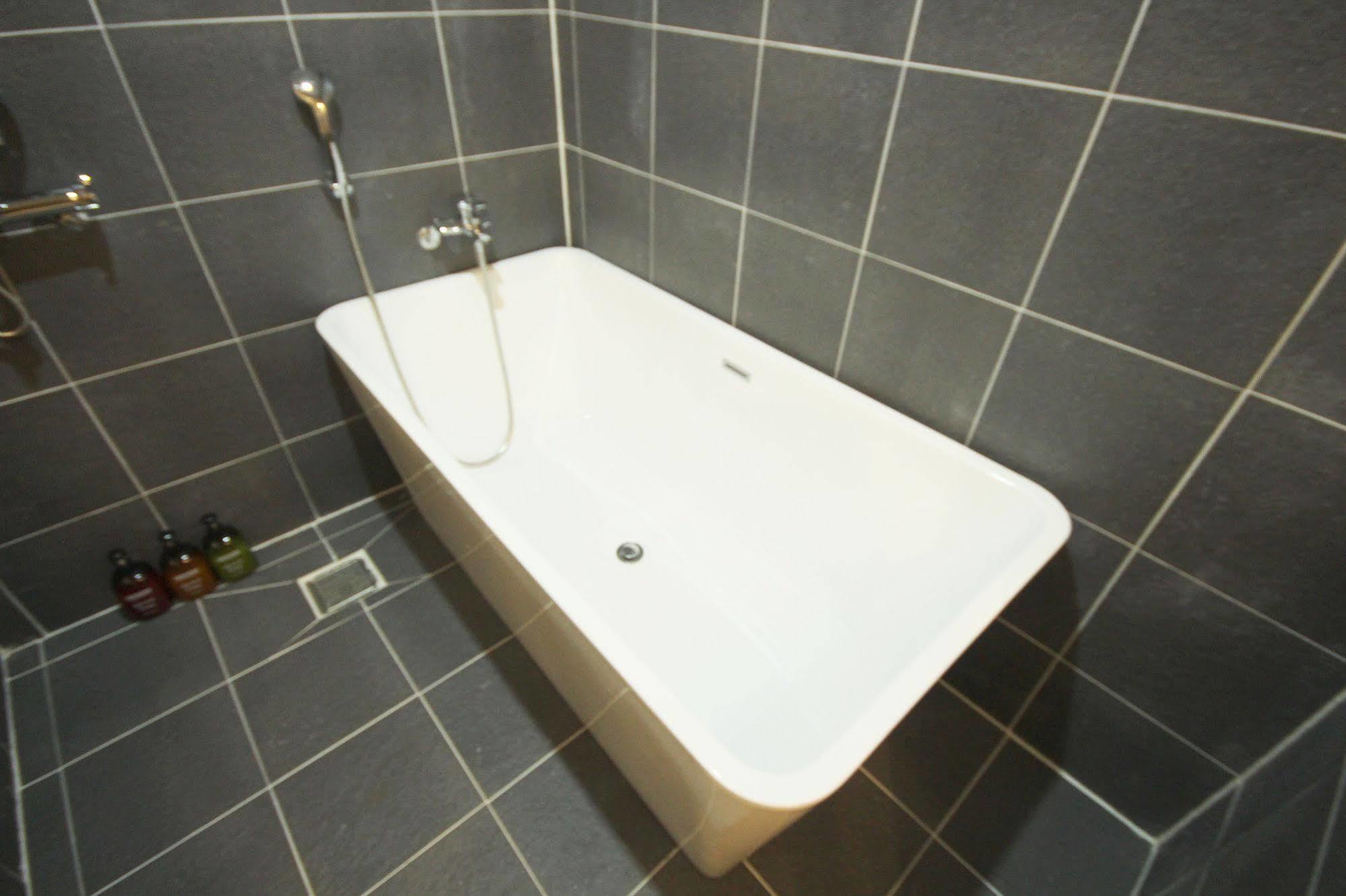 Haru Hotel Gimhae Екстер'єр фото
