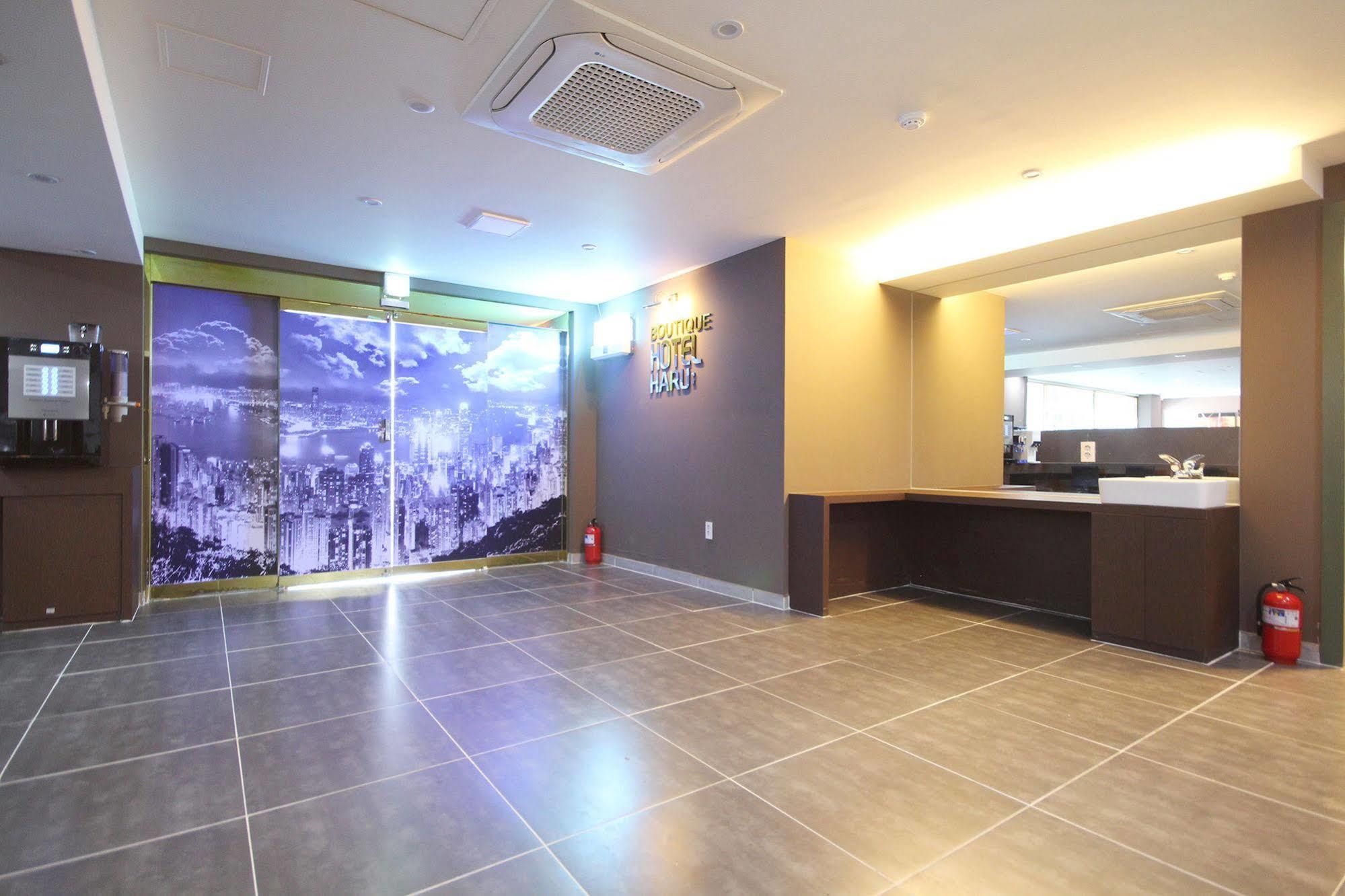 Haru Hotel Gimhae Екстер'єр фото