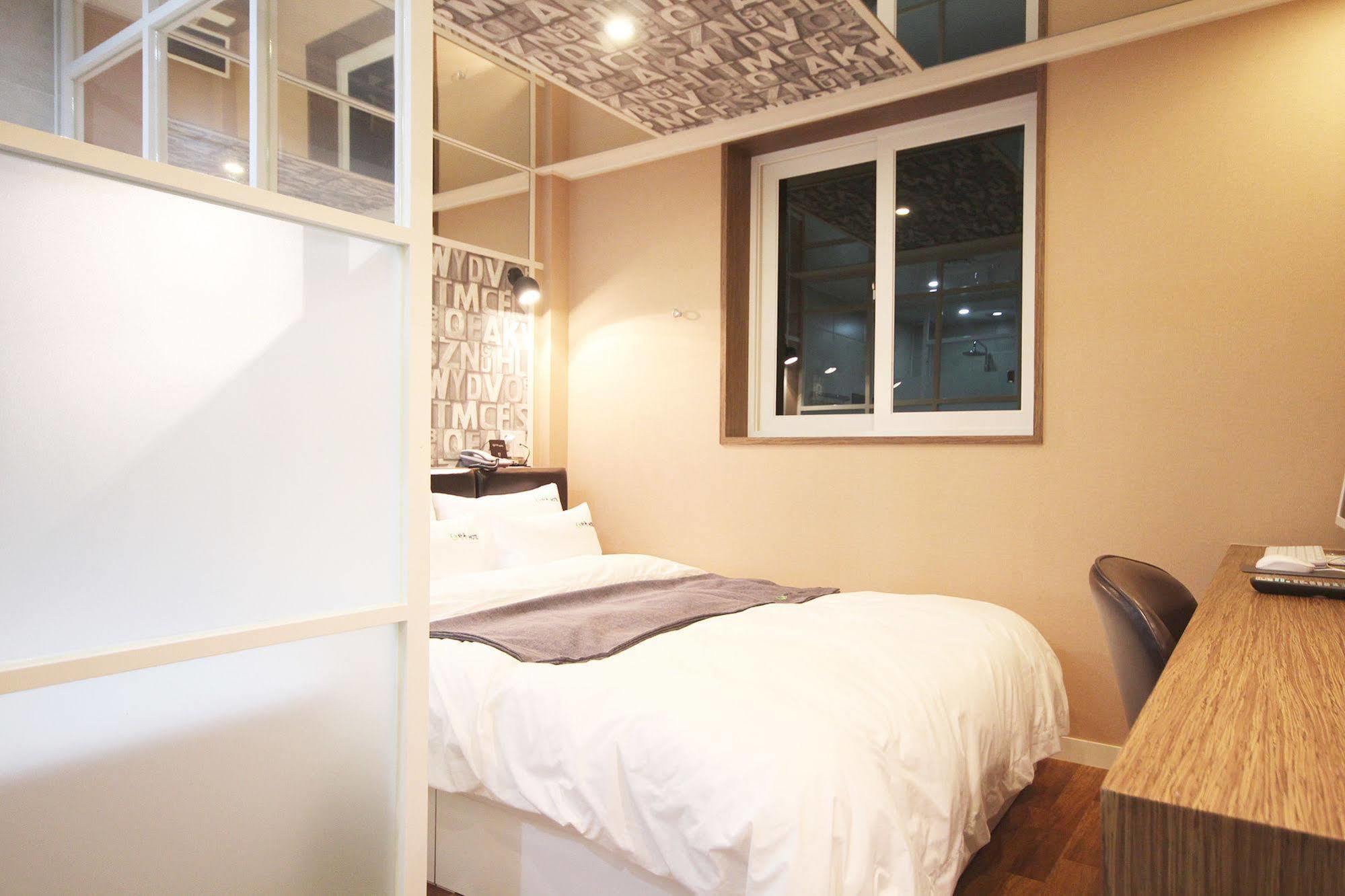 Haru Hotel Gimhae Екстер'єр фото